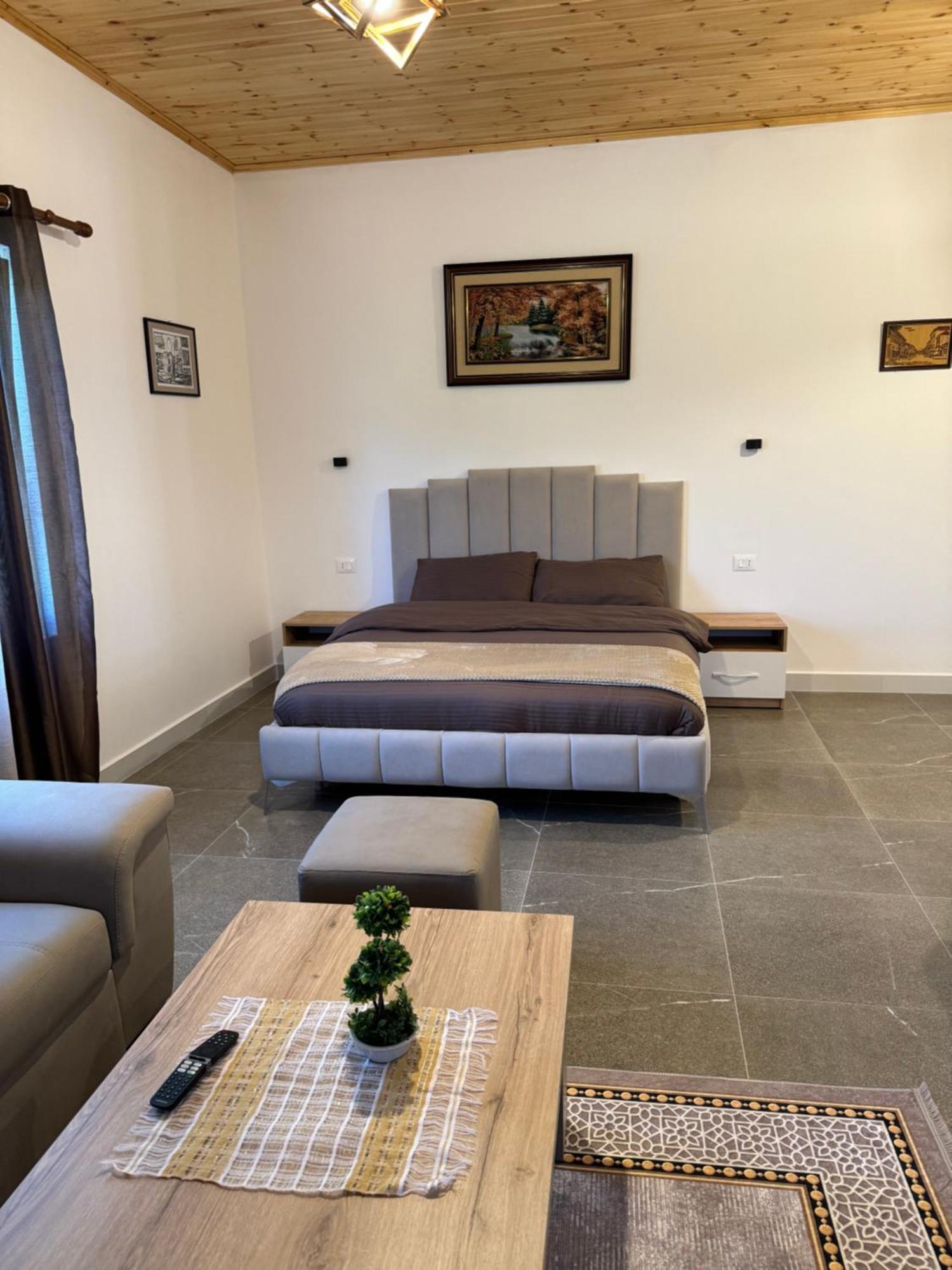 Qyteza Guest House & Camping Shkodër エクステリア 写真