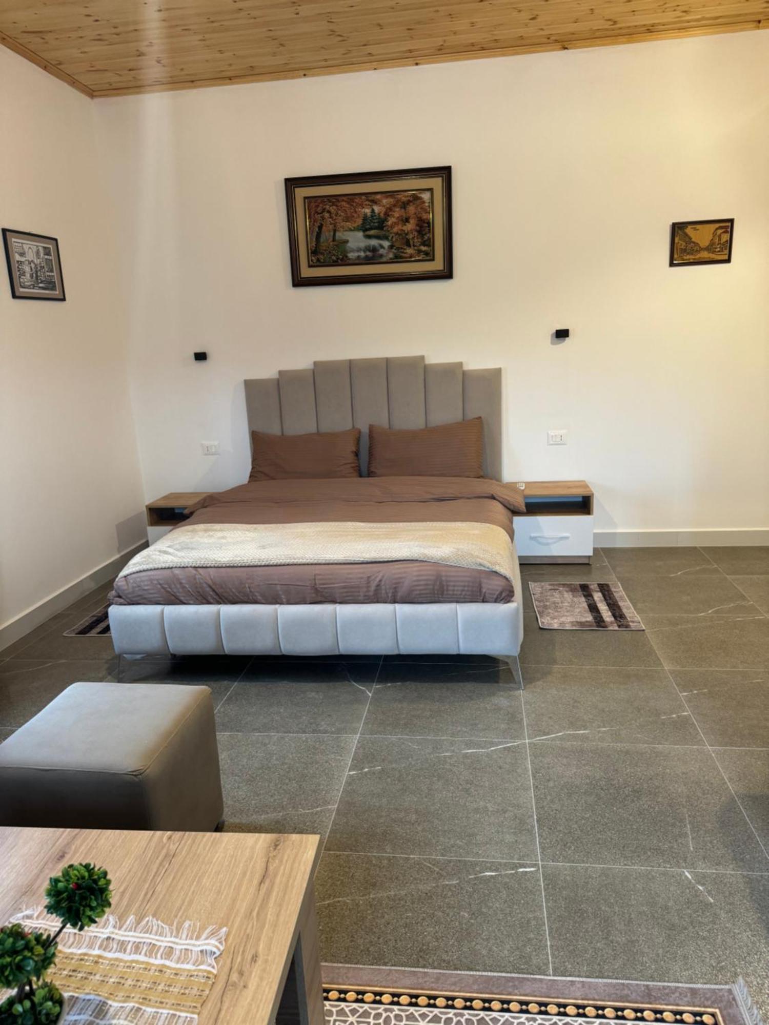 Qyteza Guest House & Camping Shkodër エクステリア 写真
